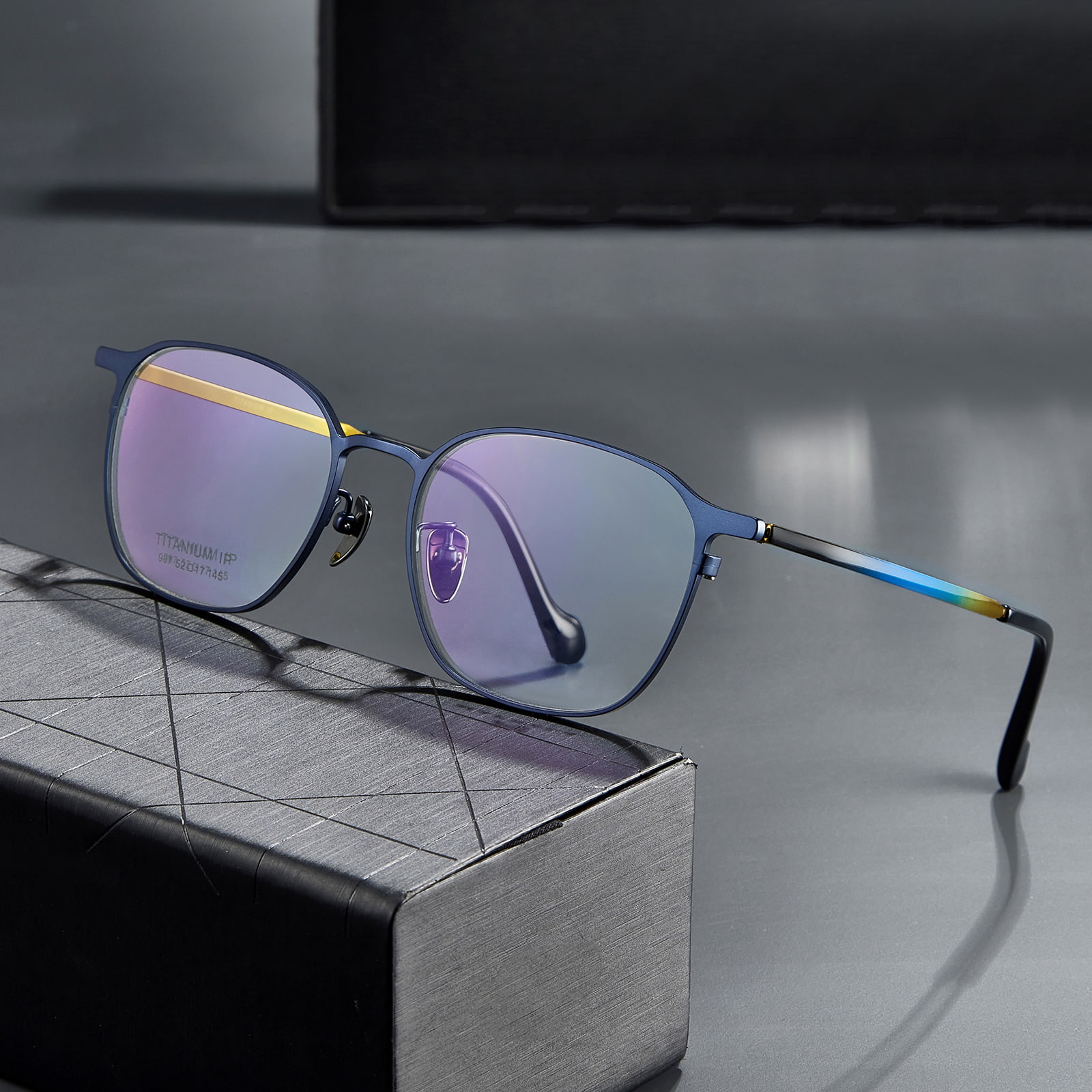 987 Simple Gradient Color Temples Pure Titanium Glasögon