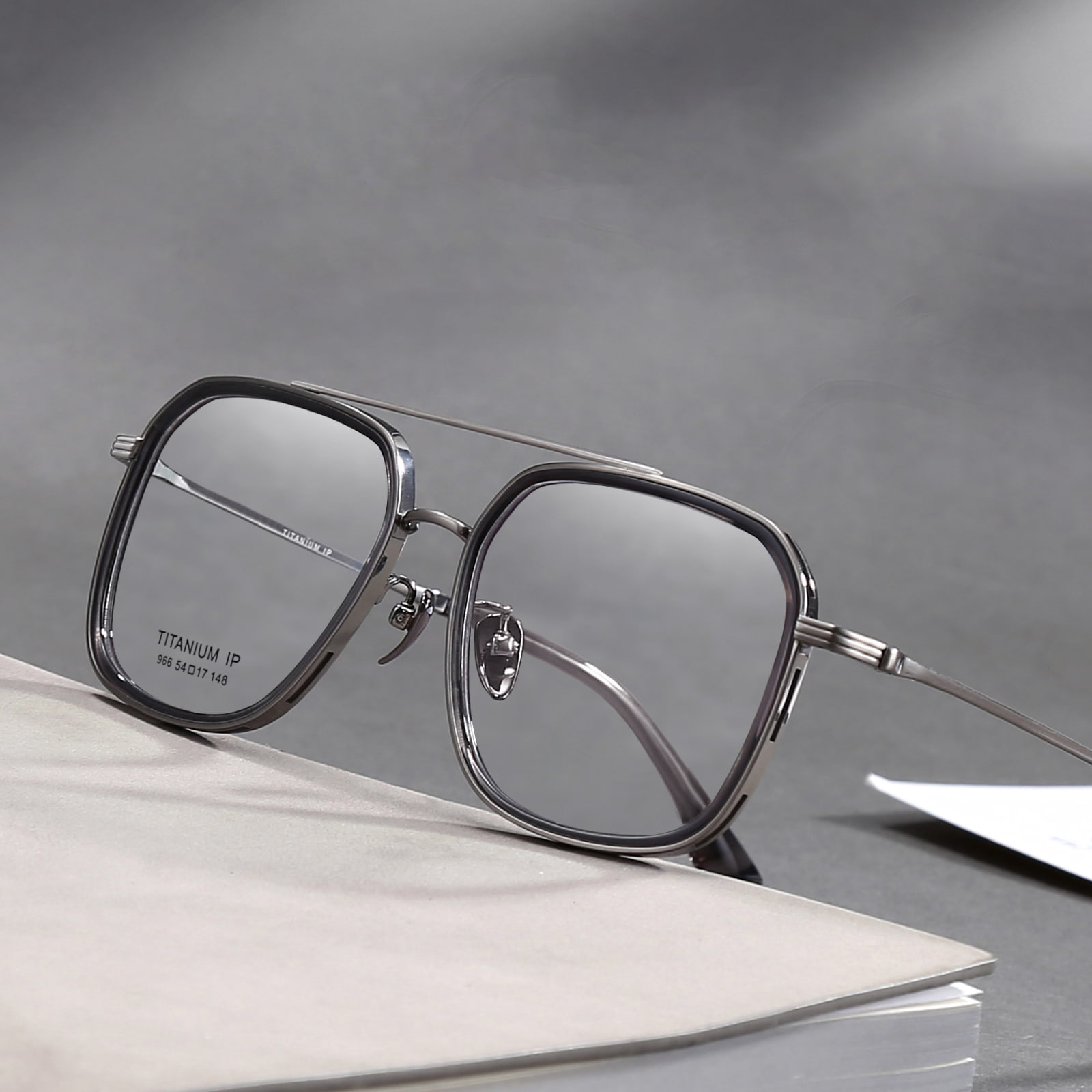 966 Piloter kan bära solglasögon Pure Titanium Glasögon