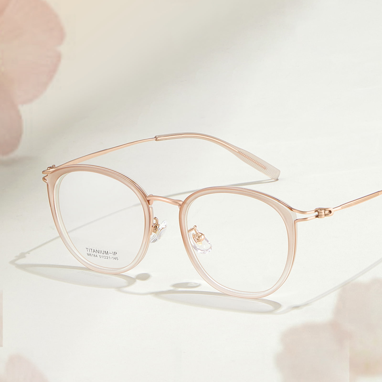 M6184 Artistic Gold Lim Hollow β Titanium Glasögon