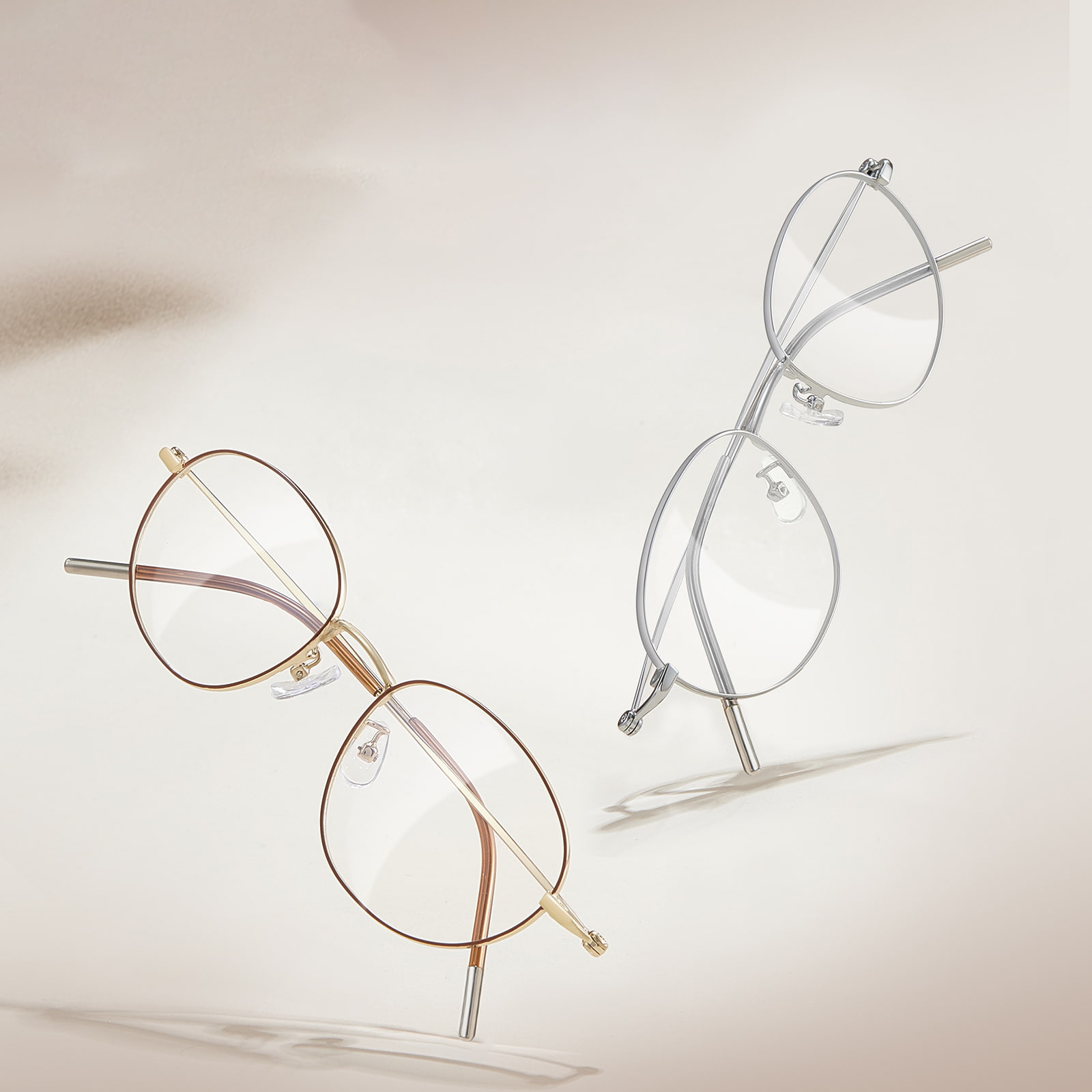58161 Asymmetriska, smala bågar, hudvänliga legeringsglasögon
