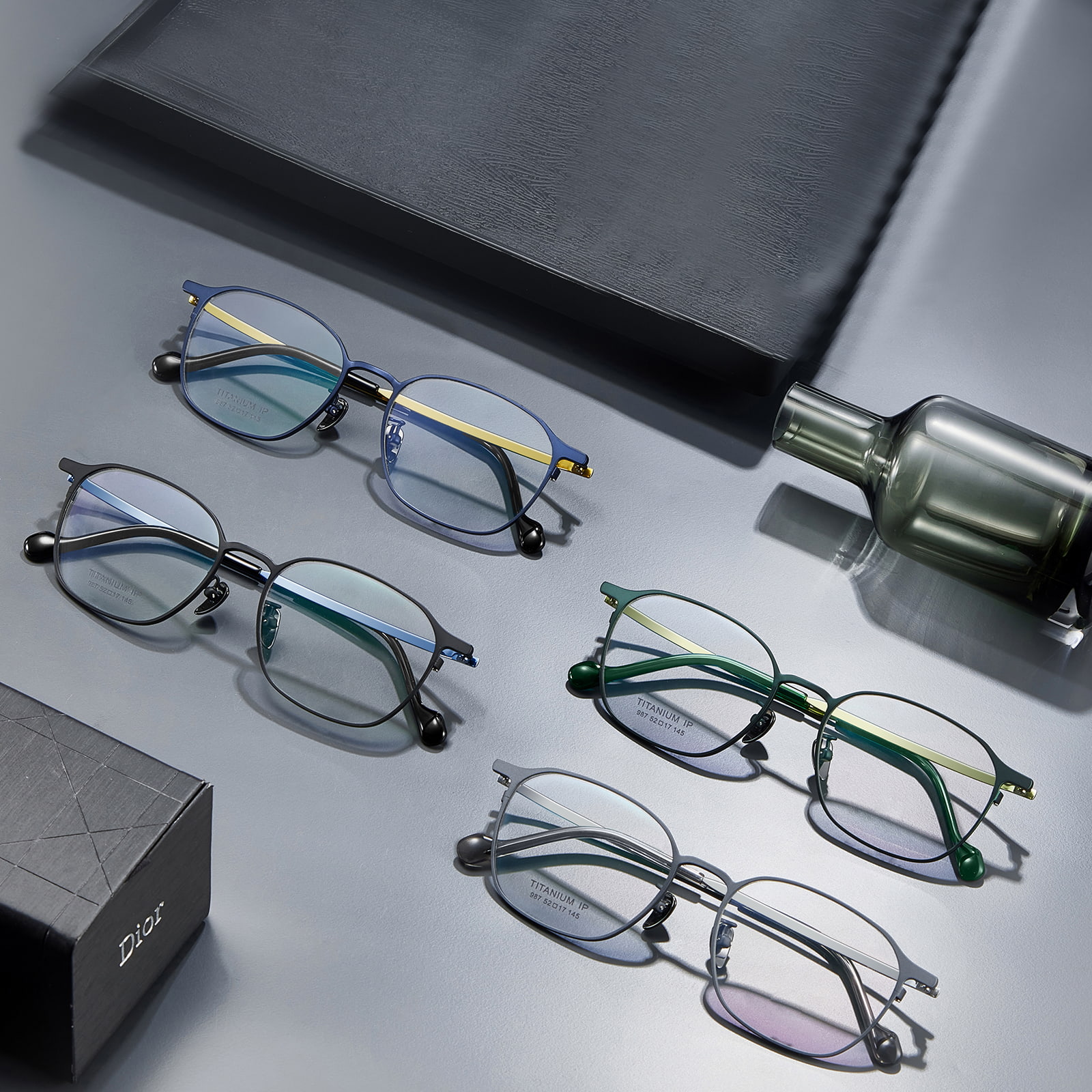987 Simple Gradient Color Temples Pure Titanium Glasögon